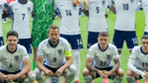 中超第4轮裁判名单：麦麦提江将吹罚泰山战蓉城，马宁详情待定