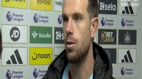 拉菲尼亚本赛季西甲进球数达8，仅一步之遥追平历史纪录